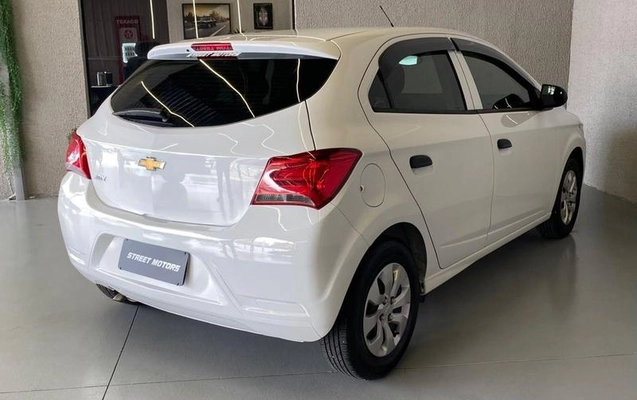 imagem-https://www.socarrao.com.br/sc-vehicle-images-prod/4199640/1791203854047-8447310_1_B_082f071643.jpeg