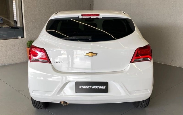 imagem-https://www.socarrao.com.br/sc-vehicle-images-prod/4199640/1791203854047-8447310_1_B_f249253af7.jpeg