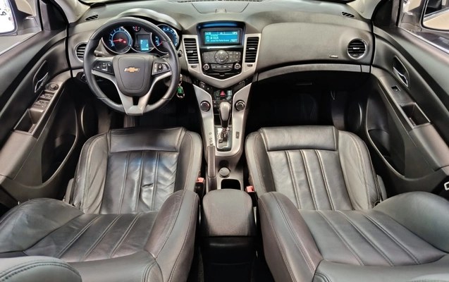 imagem-https://www.socarrao.com.br/sc-vehicle-images-prod/4199642/1790965106251-dhWHB85AgFgjzUXtIEJ0gxSBhDoO4Xyw.jpg