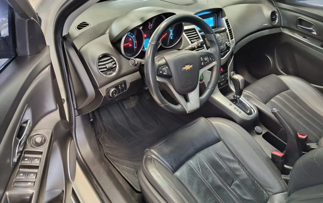 imagem-https://www.socarrao.com.br/sc-vehicle-images-prod/4199642/1790965106256-Fj7VG6ovXuefcUWwaluWGRdaRt1P2Nlt.jpg