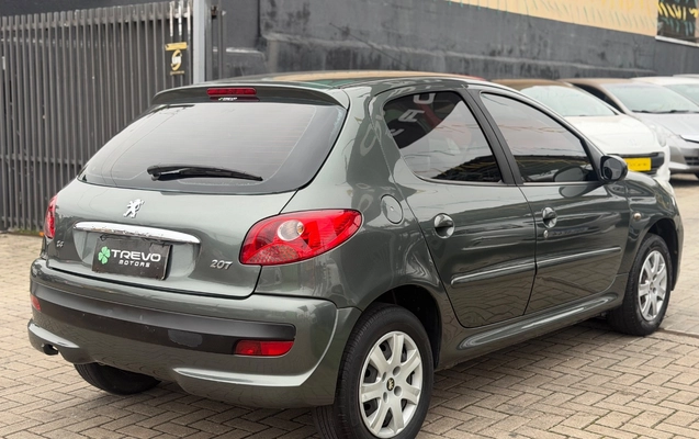 imagem-https://www.socarrao.com.br/sc-vehicle-images-prod/4199643/1790969743247-SU1HXzE5NTcuanBlZw.jpeg
