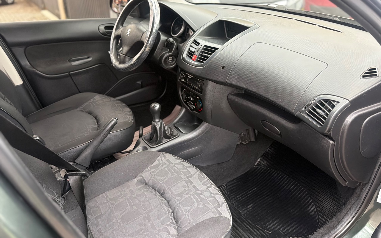imagem-https://www.socarrao.com.br/sc-vehicle-images-prod/4199643/1790969743399-SU1HXzE5NjAuanBlZw.jpeg