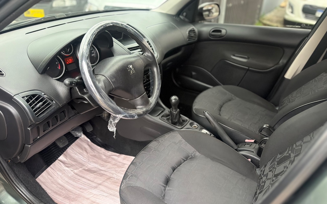 imagem-https://www.socarrao.com.br/sc-vehicle-images-prod/4199643/1790969743785-SU1HXzE5NjQuanBlZw.jpeg
