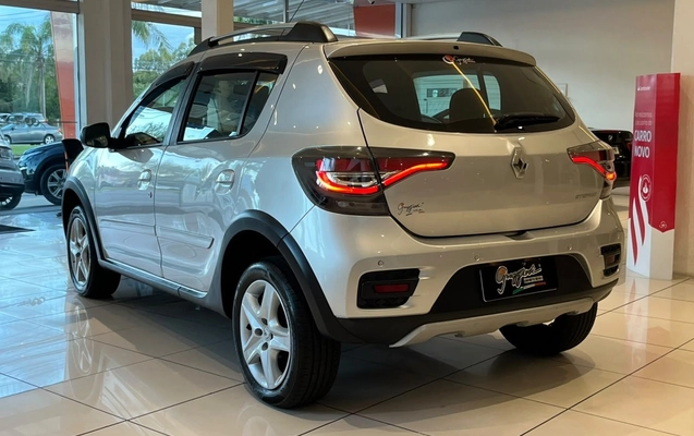 imagem-https://www.socarrao.com.br/sc-vehicle-images-prod/4199644/1790716223704-b9b7a9948c2a424085f438b5a1c00041_1790716047043.jpg