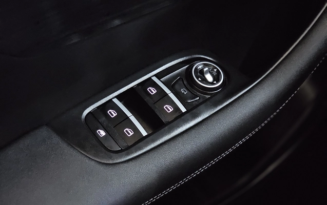 imagem-https://www.socarrao.com.br/sc-vehicle-images-prod/4199801/1790716498541-1_034408.jpg