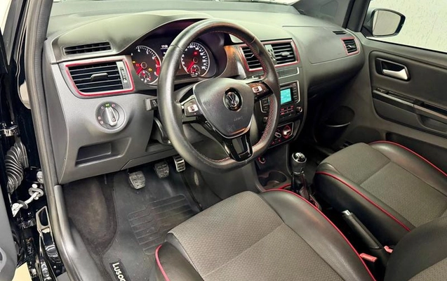 imagem-https://www.socarrao.com.br/sc-vehicle-images-prod/4199891/1790718465826-8527283_17_B_3b2a2d2671.jpeg