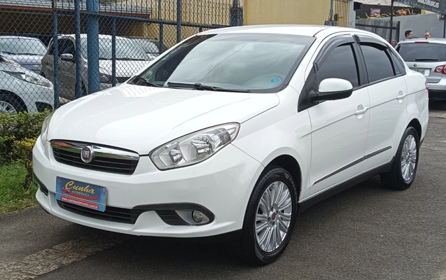 imagem-https://www.socarrao.com.br/sc-vehicle-images-prod/4199893/1790716853194-SU1HXzIwMjYwOTI5XzE1NTI1Nn4yLmpwZw.jpg