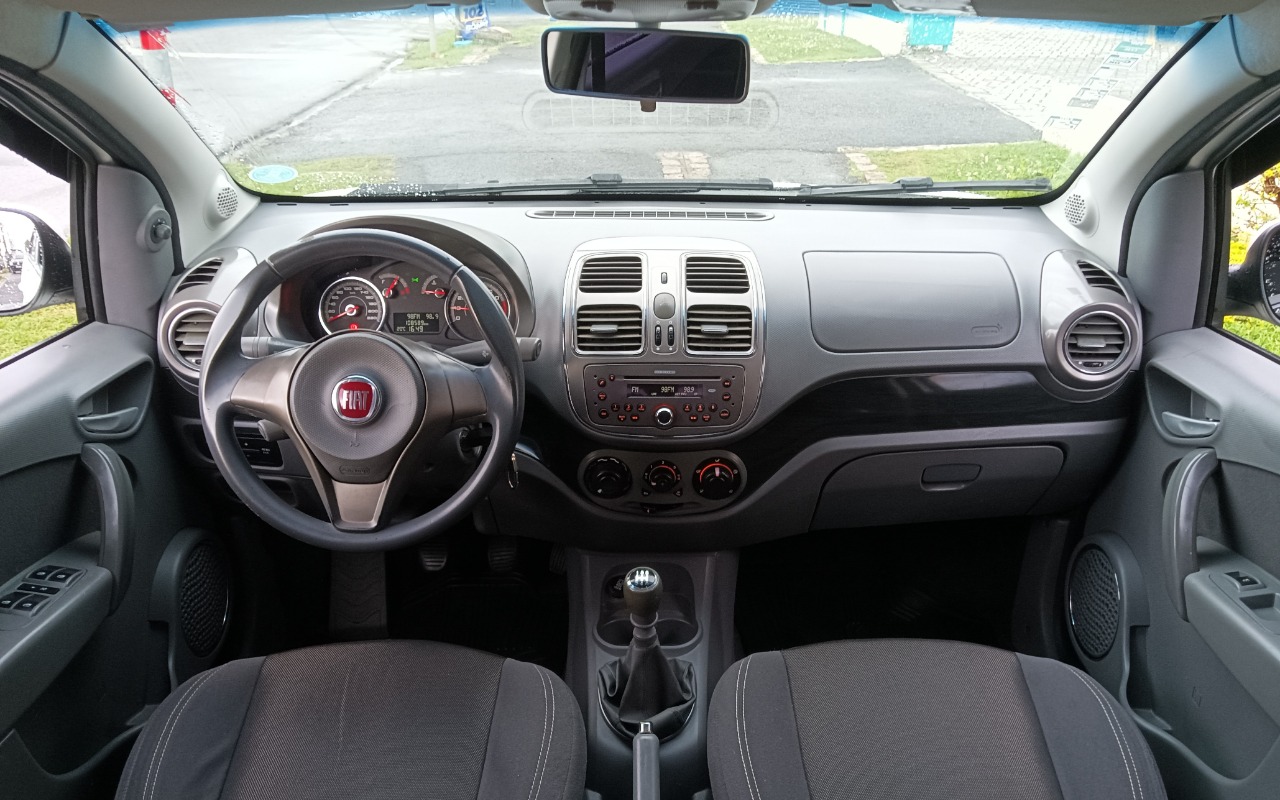 imagem-https://www.socarrao.com.br/sc-vehicle-images-prod/4199893/1790716854177-SU1HXzIwMjYwOTI5XzE2NDk0N34yLmpwZw.jpg