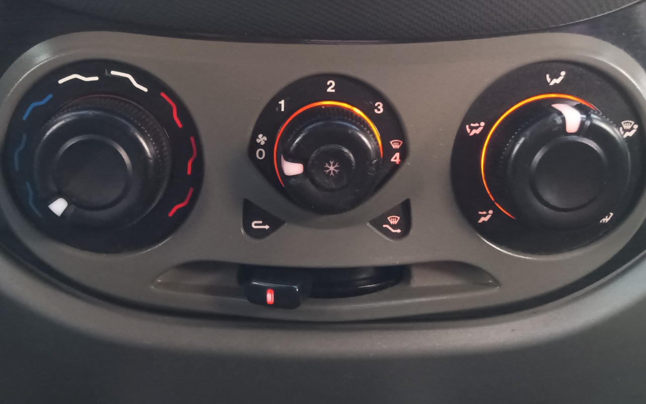 imagem-https://www.socarrao.com.br/sc-vehicle-images-prod/4199893/1790716854602-SU1HXzIwMjYwOTI5XzE3MDcyNX4yLmpwZw.jpg