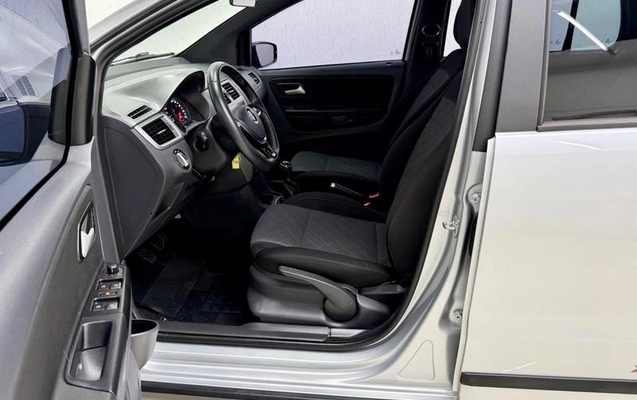 imagem-https://www.socarrao.com.br/sc-vehicle-images-prod/4200157/1790718471648-8527328_14_B_f4b6472a2e.jpeg