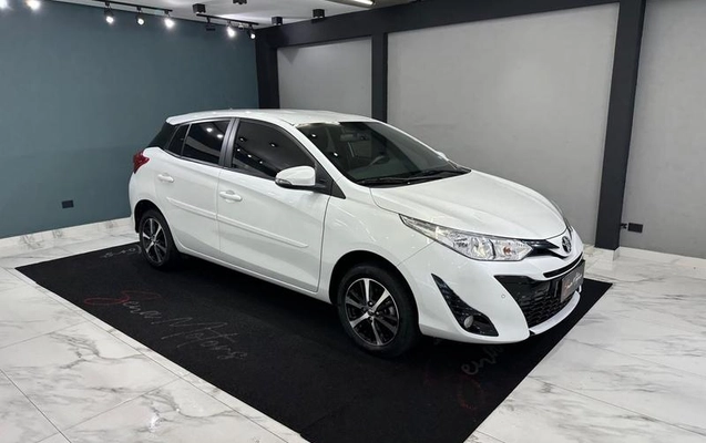 imagem-https://www.socarrao.com.br/sc-vehicle-images-prod/4200188/1791210388619-8523809_1_B_9bd4883e62.jpeg