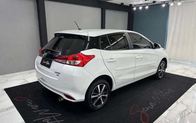 imagem-https://www.socarrao.com.br/sc-vehicle-images-prod/4200188/1791210388620-8523809_3_B_31f29d3687.jpeg