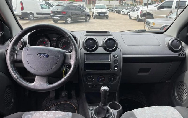 imagem-https://www.socarrao.com.br/sc-vehicle-images-prod/4201010/1790948149644-8514012_5_B_f55b44b9a9.jpeg