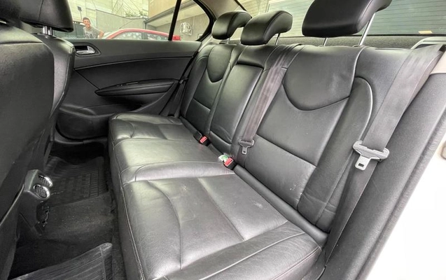 imagem-https://www.socarrao.com.br/sc-vehicle-images-prod/4201275/1790948392113-8521658_4_B_1cbe5b6665.jpeg