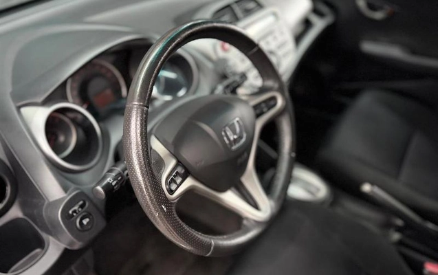 imagem-https://www.socarrao.com.br/sc-vehicle-images-prod/4201893/1790865322448-8507296_6_B_0c08a5d635.jpeg
