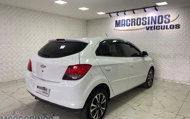 imagem-https://www.socarrao.com.br/sc-vehicle-images-prod/4202306/1790724811427-6ec6ac3a98014140a01dafcaaeccd35a_1790631563457.jpg