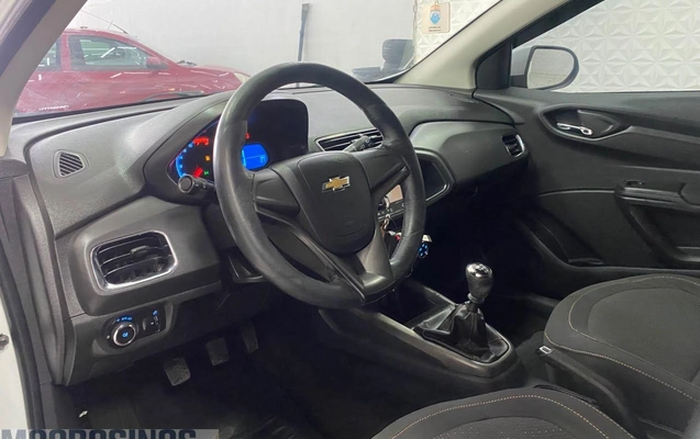 imagem-https://www.socarrao.com.br/sc-vehicle-images-prod/4202307/1790724813018-2d425abad6e74bc98e1208e6452e50c8_1790631563476.jpg