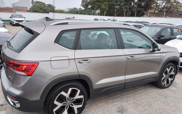 imagem-https://www.socarrao.com.br/sc-vehicle-images-prod/4202778/1790726465074-1_090101.jpg