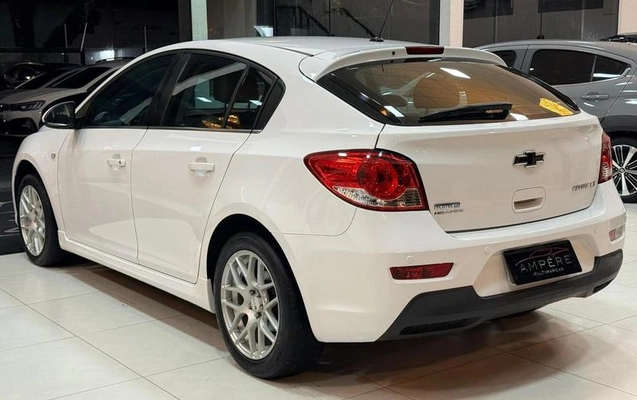 imagem-https://www.socarrao.com.br/sc-vehicle-images-prod/4203377/1791032662768-8516008_6_B_61ce78d36e.jpeg