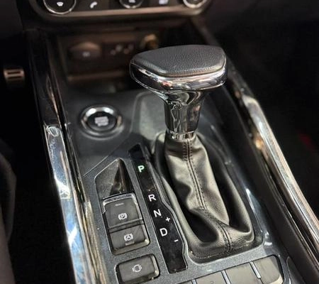 imagem-https://www.socarrao.com.br/sc-vehicle-images-prod/4204739/1791406295724-8527472_3_B_74016713e3.jpeg