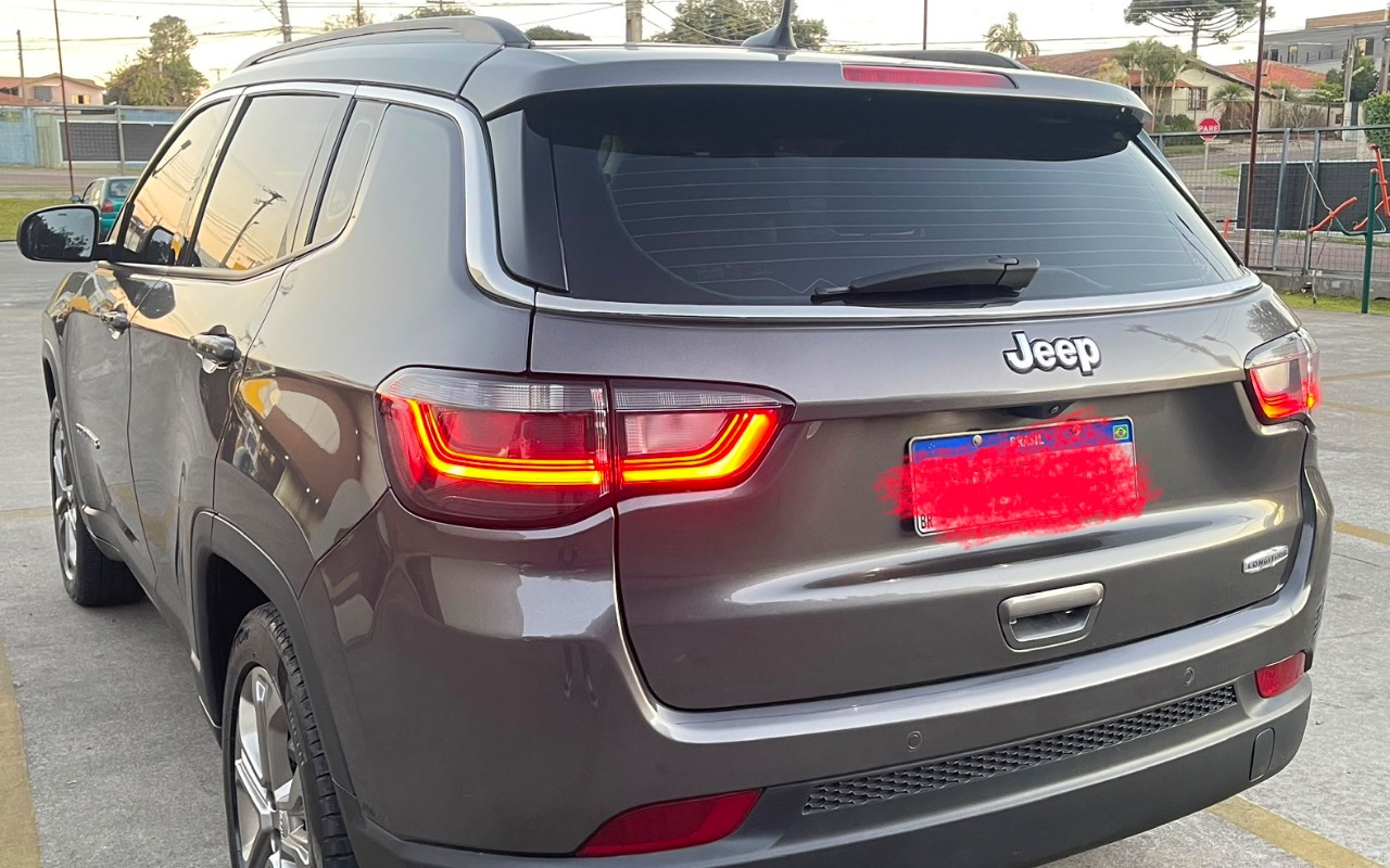 imagem-https://www.socarrao.com.br/sc-vehicle-images-prod/4206061/1790810303291-NGQyMDAzODgtOWFlYS00YjQ1LTgxNDEtYjEzZWZjODc5OGU0LmpwZWc.jpeg