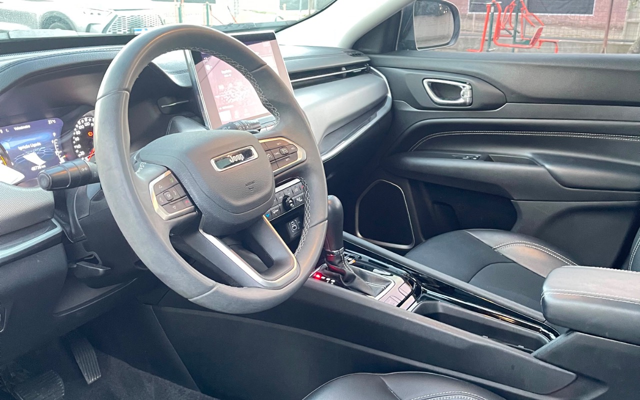 imagem-https://www.socarrao.com.br/sc-vehicle-images-prod/4206061/1790810304063-MTNhN2UxNjItMGQ2Yy00MjIxLThlNzItMmI4N2I2YmY4ODZmLmpwZWc.jpeg