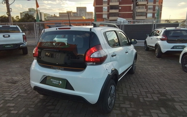 imagem-https://www.socarrao.com.br/sc-vehicle-images-prod/4208104/1790744054159-2_054017.jpg