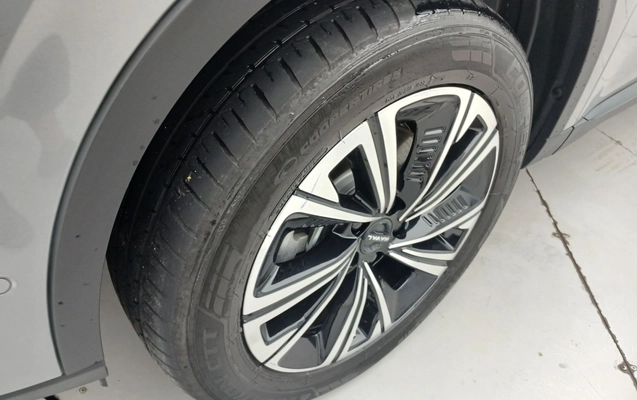 imagem-https://www.socarrao.com.br/sc-vehicle-images-prod/4208118/1790744065960-2_034541.jpg