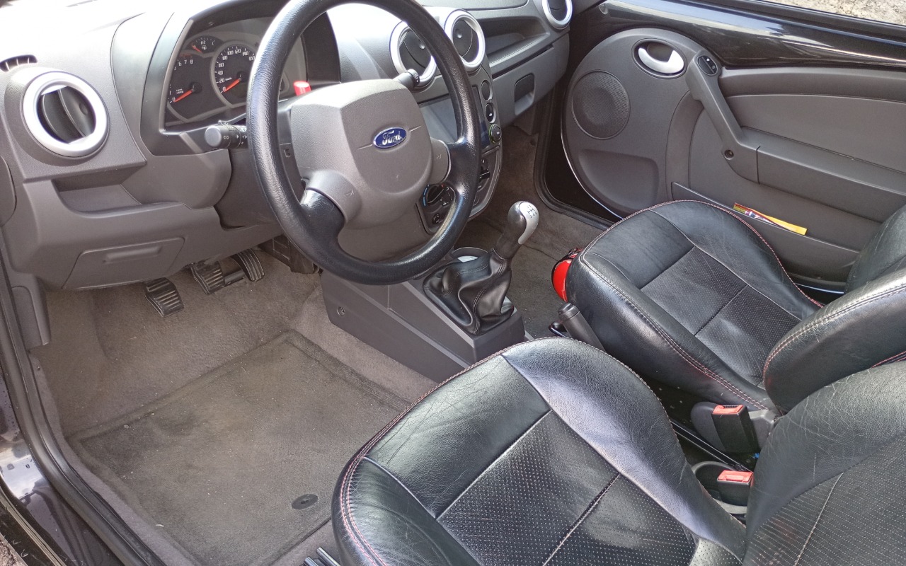 imagem-https://www.socarrao.com.br/sc-vehicle-images-prod/4210210/1791018762279-SU1HXzIwMjYwODI5XzE2MDI1MDA3N19NRk5SLmpwZw.jpg