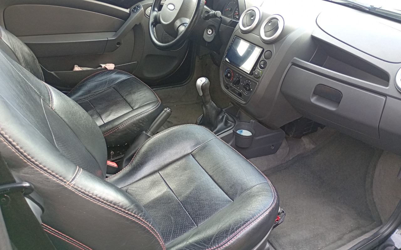 imagem-https://www.socarrao.com.br/sc-vehicle-images-prod/4210210/1791018763744-SU1HXzIwMjYwODI5XzE2MDA1ODEyNV9NRk5SLmpwZw.jpg