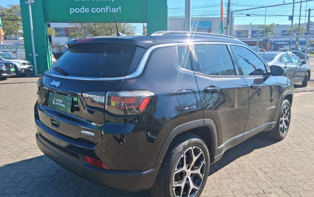 imagem-https://www.socarrao.com.br/sc-vehicle-images-prod/4213455/1790754077152-1_090647.jpg