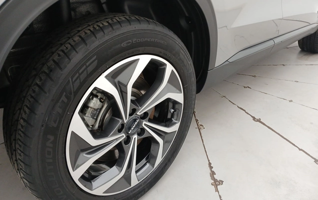 imagem-https://www.socarrao.com.br/sc-vehicle-images-prod/4214241/1790757239191-2_082135.jpg