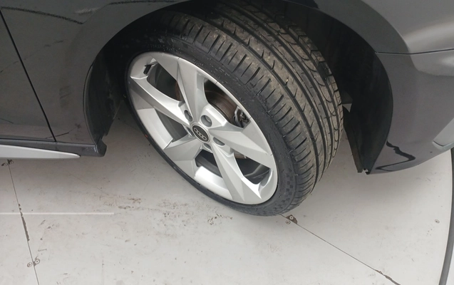 imagem-https://www.socarrao.com.br/sc-vehicle-images-prod/4214577/1790757831120-2_104420.jpg
