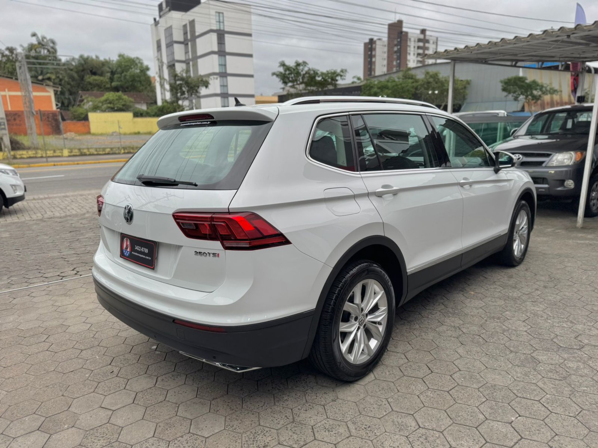 imagem-https://www.socarrao.com.br/sc-vehicle-images-prod/42155/1769988741504-7045746OR_1769194329_34_310.jpg