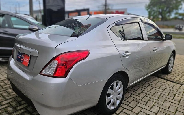 imagem-https://www.socarrao.com.br/sc-vehicle-images-prod/4215812/1791037284942-8516619_5_B_5266b640c9.jpeg