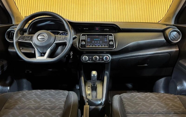 imagem-https://www.socarrao.com.br/sc-vehicle-images-prod/4215850/1790769843209-8497551_12_B_253ba19b14.jpeg