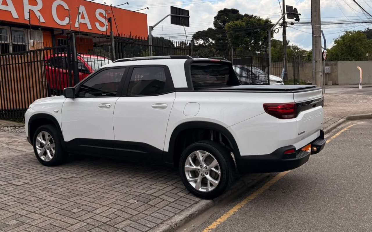 imagem-https://www.socarrao.com.br/sc-vehicle-images-prod/4215860/1790769902946-V2hhdHNBcHAgSW1hZ2UgMjAyNi0wOS0yOSBhdCAxNi4xNy4zNiAoMikuanBlZw.jpeg