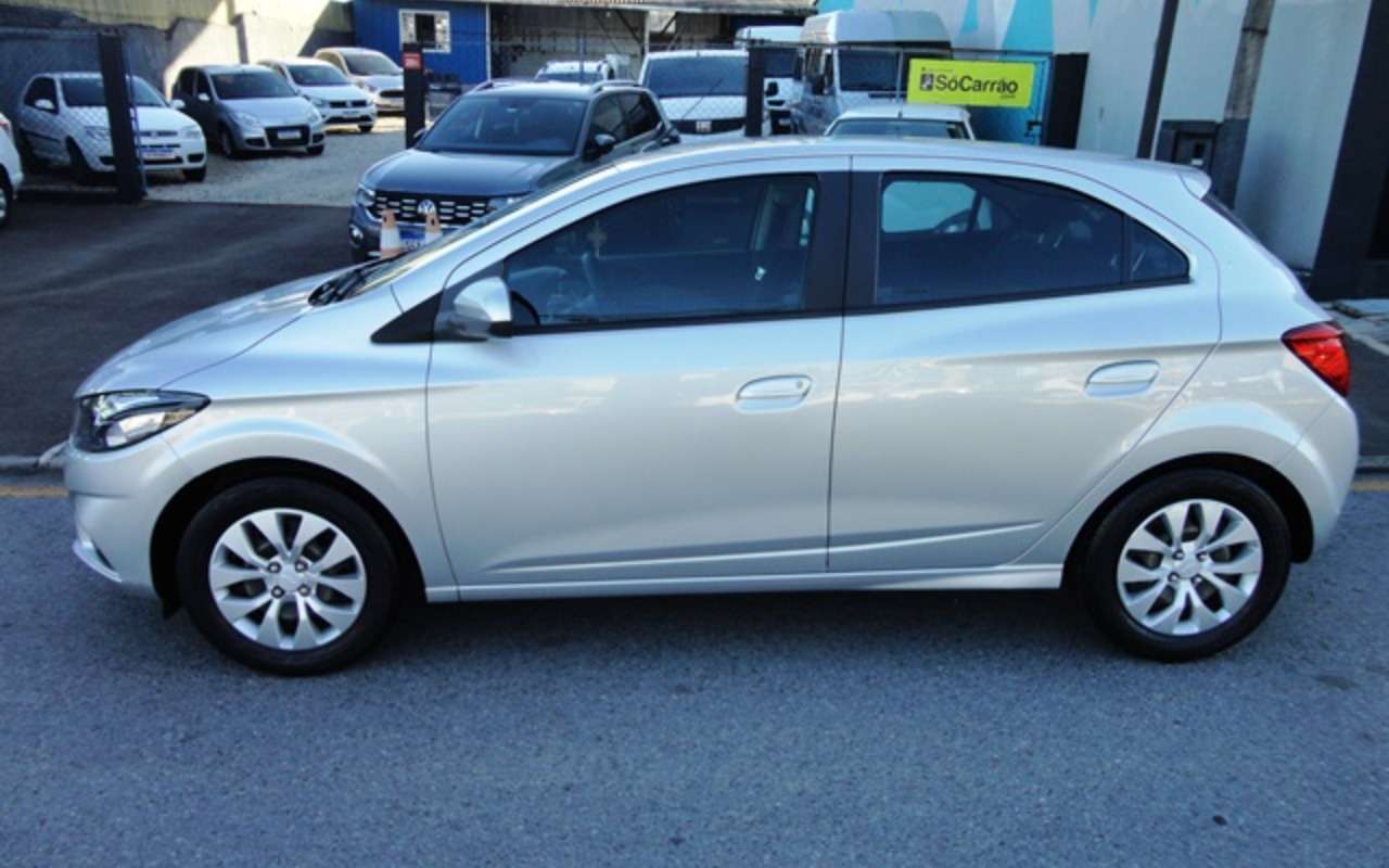 imagem-https://www.socarrao.com.br/sc-vehicle-images-prod/4216083/1790770303830-RFNDMDQ4ODMuSlBH.JPG