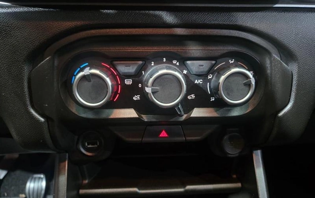 imagem-https://www.socarrao.com.br/sc-vehicle-images-prod/4216191/1790770728772-8488449_6_B_6d8a241092.jpeg