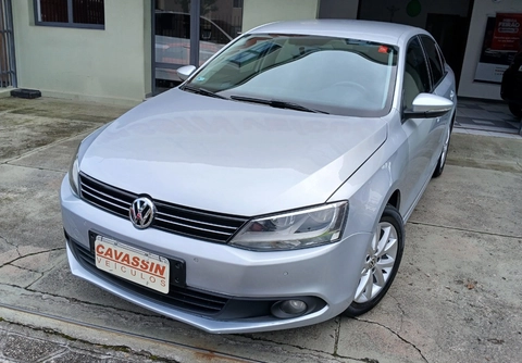 Volkswagen Jetta 2012 Prata — foto 1 de 3