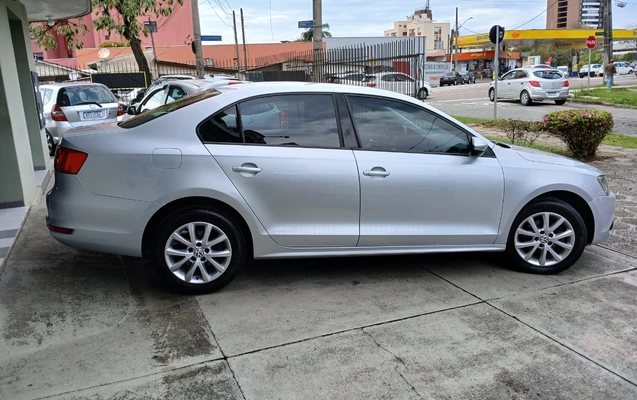 imagem-https://www.socarrao.com.br/sc-vehicle-images-prod/4216207/1790770776994-MTc5MDc3MDI0OTcxNTIyODMzOTM0MDAyMjg3MDIwNi5qcGc.jpg