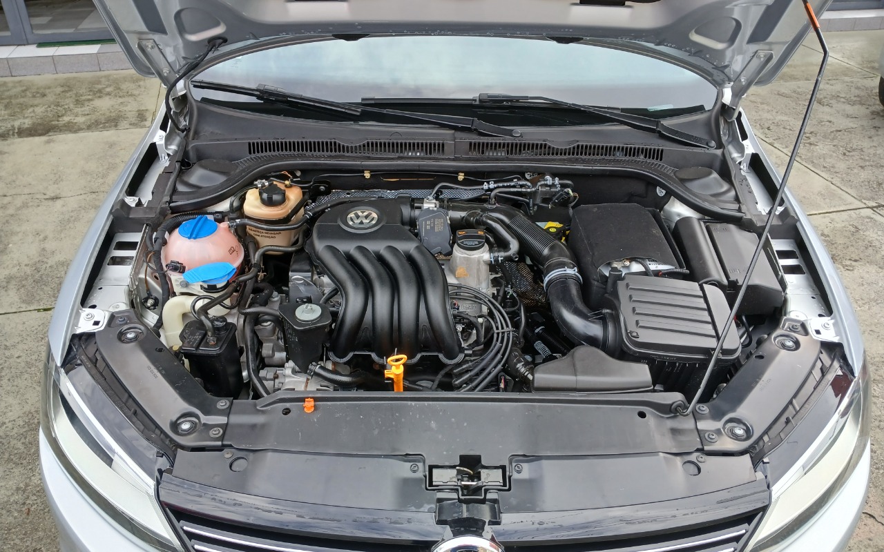imagem-https://www.socarrao.com.br/sc-vehicle-images-prod/4216207/1790770778159-MTc5MDc3MDM5ODY4MDgyODIxMzc5NDE4Nzg3NjgzNTIuanBn.jpg