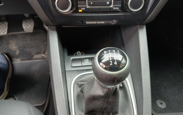 imagem-https://www.socarrao.com.br/sc-vehicle-images-prod/4216207/1790770779732-MTc5MDc3MDU0ODEzMTQ2NDQxNzMwNDgwMzExNTIyMjguanBn.jpg