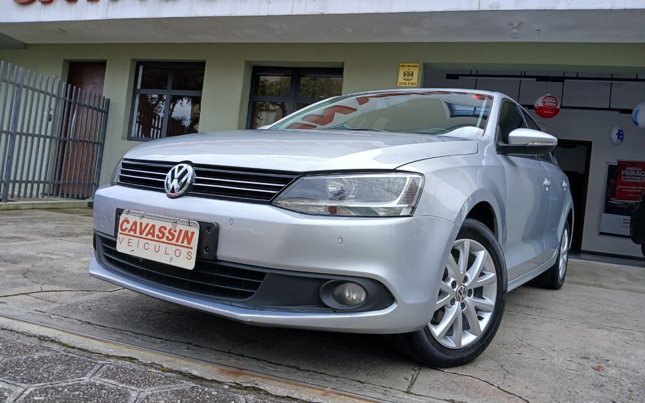 imagem-https://www.socarrao.com.br/sc-vehicle-images-prod/4216207/1790770780236-MTc5MDc3MDY0MzM5MTUxMDkzMzA1NzkyNzk5MjQ1NjYuanBn.jpg