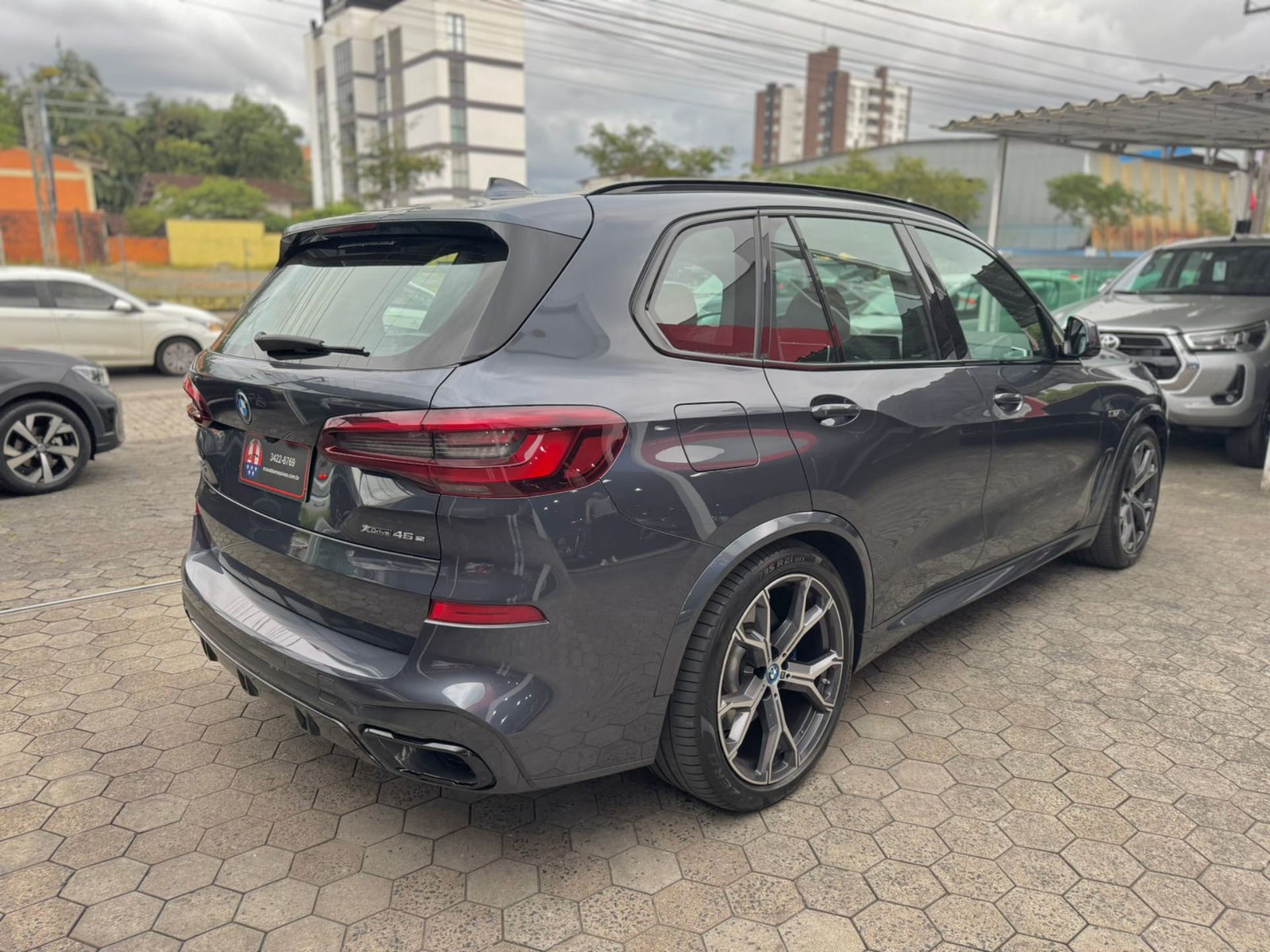 imagem-https://www.socarrao.com.br/sc-vehicle-images-prod/42163/1769988743536-7109350OR_1764797017_38_400.jpg