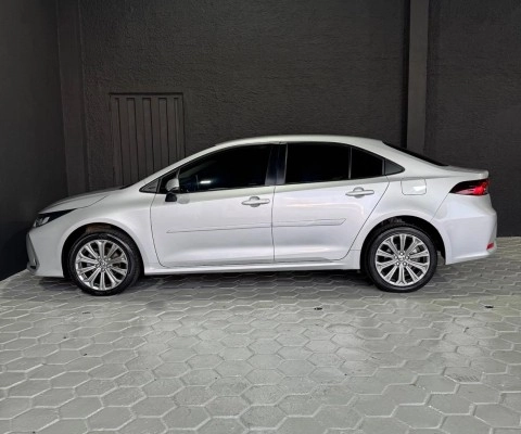 imagem-https://www.socarrao.com.br/sc-vehicle-images-prod/4216314/1790771599852-640_480_toyota-corolla-2-0-xei-cvt-23-23-efd2d0-14.jpg