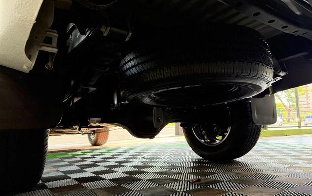 imagem-https://www.socarrao.com.br/sc-vehicle-images-prod/4216444/1791202049756-8527658_17_B_dd753c8765.jpeg