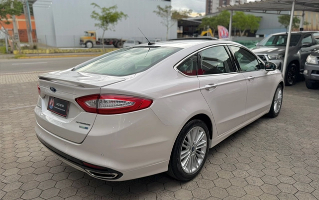 imagem-https://www.socarrao.com.br/sc-vehicle-images-prod/42166/1775150241213-0a2c26e6-c679-4856-b5d6-83beb025e66b.jpg
