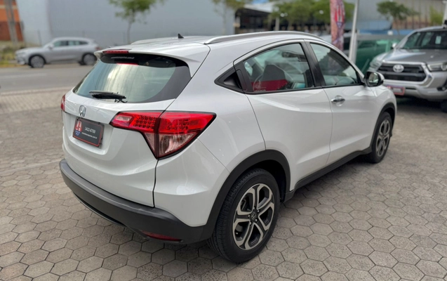 imagem-https://www.socarrao.com.br/sc-vehicle-images-prod/42167/1775150101080-93e7840f-3168-45f2-8f87-4f27b0aa5a62.jpg