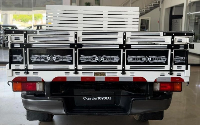 imagem-https://www.socarrao.com.br/sc-vehicle-images-prod/4216767/1791480290116-8526698_1_B_2a3c5f6061.jpeg